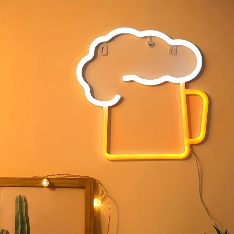 A falon LED-es tábla, neon függő - sör